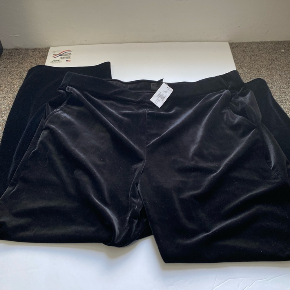 NWT J Jill Women Size Large Petite Black Velour Pants